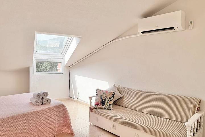 Ganze Wohnung, Penthouse Sierra and River with Ac & Wi-Fi in Candeleda, Valle del Tiétar