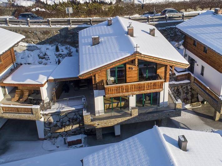Chalet für 8 Personen, mit Terrasse und Sauna in Neukirchen am Großvenediger