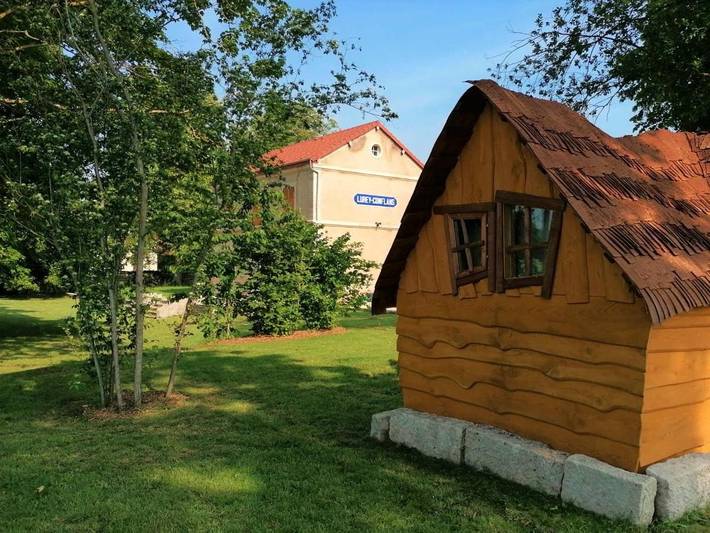 Tente pour 4 personnes, avec Terrasse ainsi que Jardin et Vue dans Marne