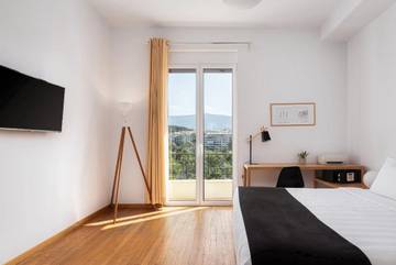 Villa for 6 Guests in Acropolis, Athens Centre, Picture 4