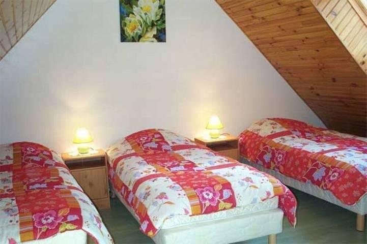 Location de vacances pour 12 personnes, avec terrasse et jardin dans Valdallière - 4