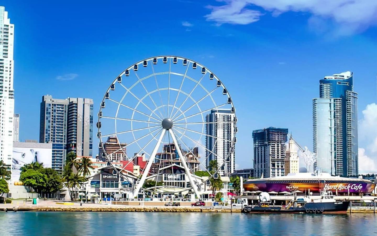 Ganzes Studio, Your Miami Base with Free Parking in Miami, Florida