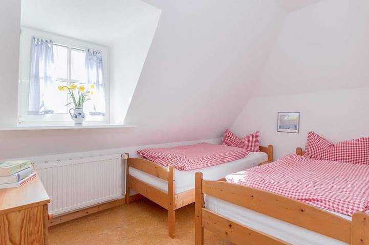 Cottage für 5 Personen, mit Garten in Pellworm - 2