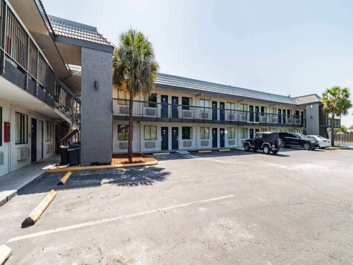 Hotel para 4 personas, con jacuzzi, Familias con niños - 1