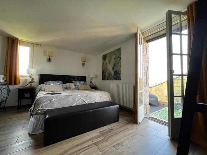 Location de vacances pour 2 personnes, avec jacuzzi ainsi que jardin et piscine à Puylaroque - 2