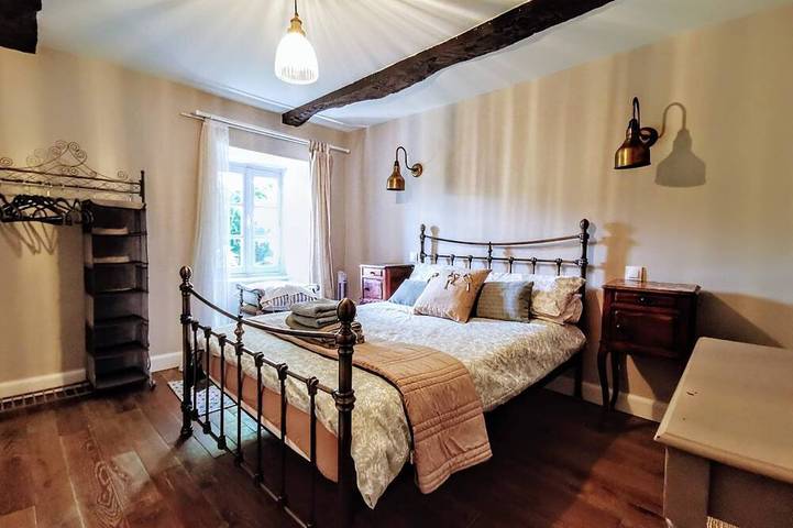 Gîte pour 5 personnes, avec balcon et jardin, animaux acceptés à Ségur-le-Château - 2