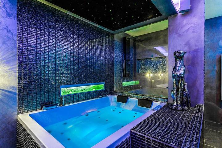 Chambre d’hôte pour 2 personnes, avec jacuzzi - 1