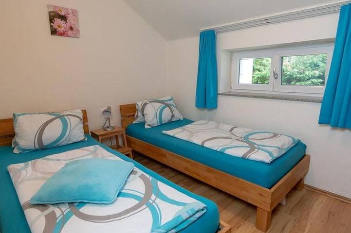 Ganze Wohnung, Appartement Nr. 1 - Appartementhaus Monika in Hohe Tauern, Flattach