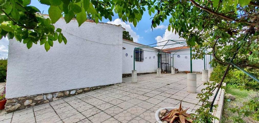Casa rural para 10 personas, con Terraza y Jardín además de Piscina y Vistas en Uclés - 2