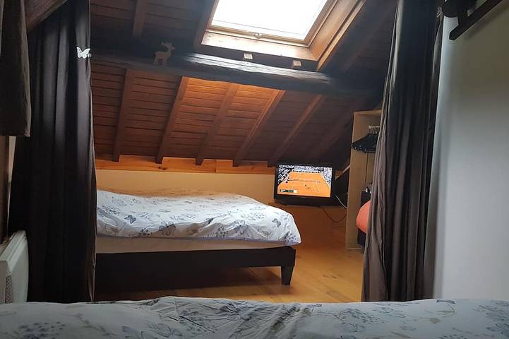 Chalet la jonquille Spa Jacuzzi Sauna hammam privatif in Xonrupt-Longemer, Parc naturel régional des Ballons des Vosges