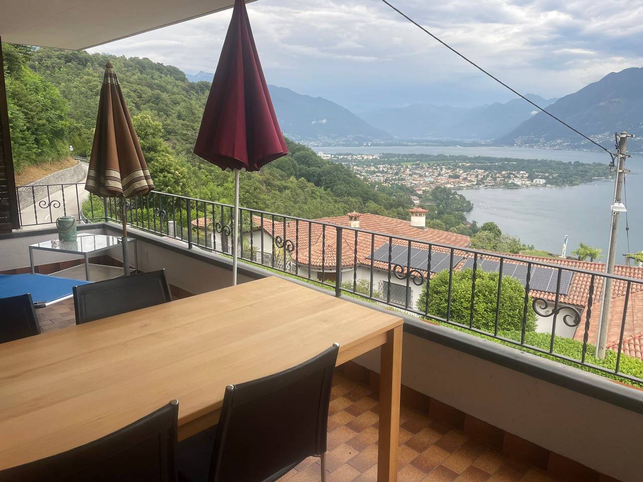 Ganze Wohnung, Ferienwohnung für 4 Personen mit Terrasse in Ronco sopra Ascona, Tessiner Alpen