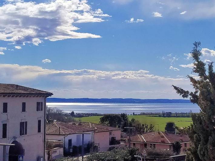 BnB für 2 Personen, mit Balkon und Terrasse sowie Ausblick und Seeblick in Bardolino