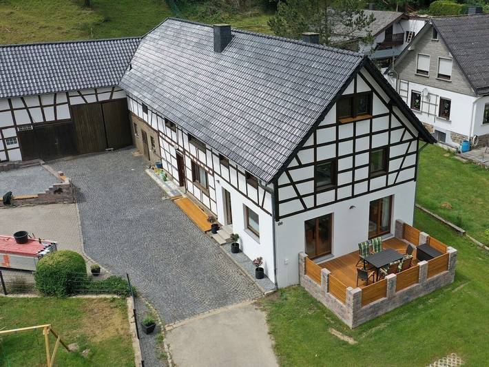 Ferienhaus für 7 Personen, mit Terrasse in Simmerath