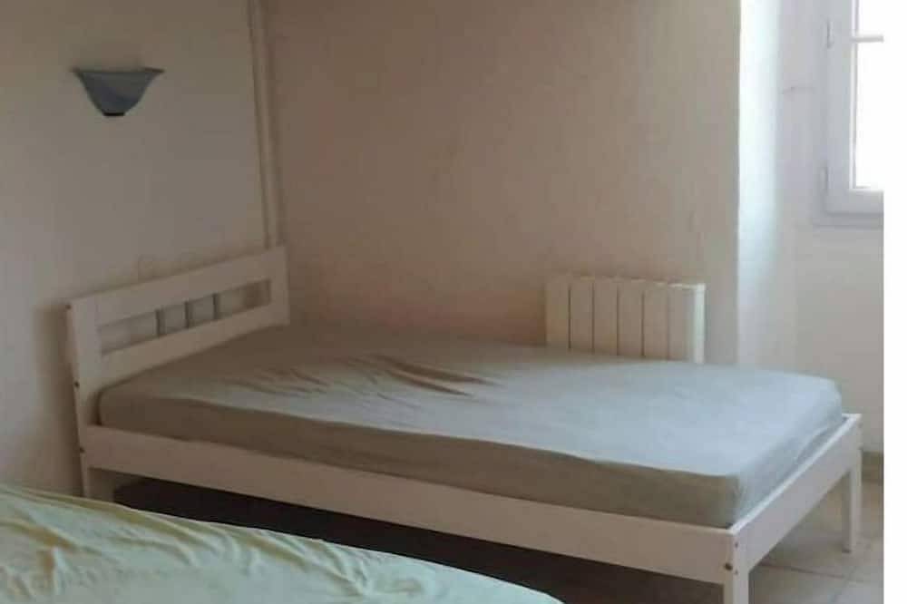 Entire apartment, Grd Appartement à 10 Minutes D'alés in Cendras, Cévennes