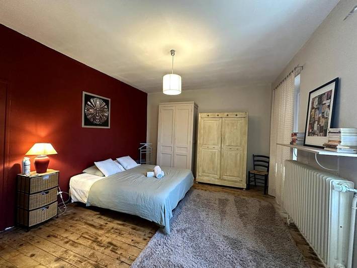 Location de vacances pour 8 personnes, avec jardin et terrasse, animaux acceptés à Creuzier-le-Vieux - 2