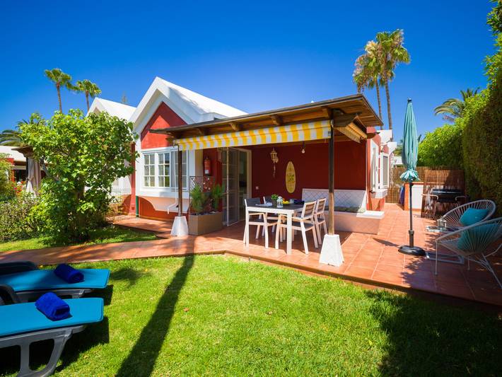 Bungalow para 4 personas, con terraza además de jardín y piscina, Familias con niños en Gran Canaria
