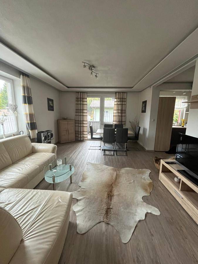 Ferienwohnung für 4 Personen, mit Balkon und Garten in Hochfilzen