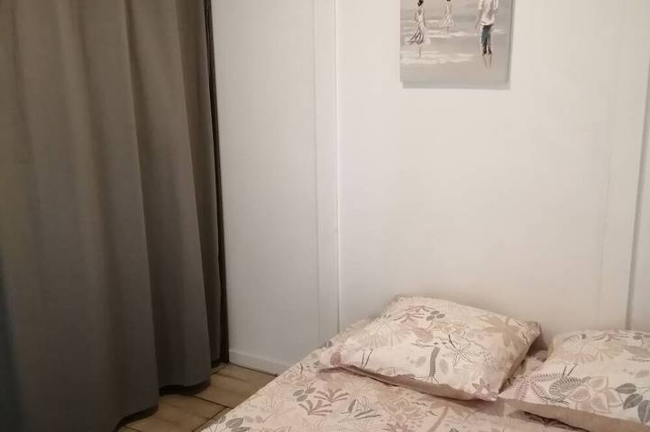 Location de vacances pour 4 personnes, avec jardin à Bias - 2