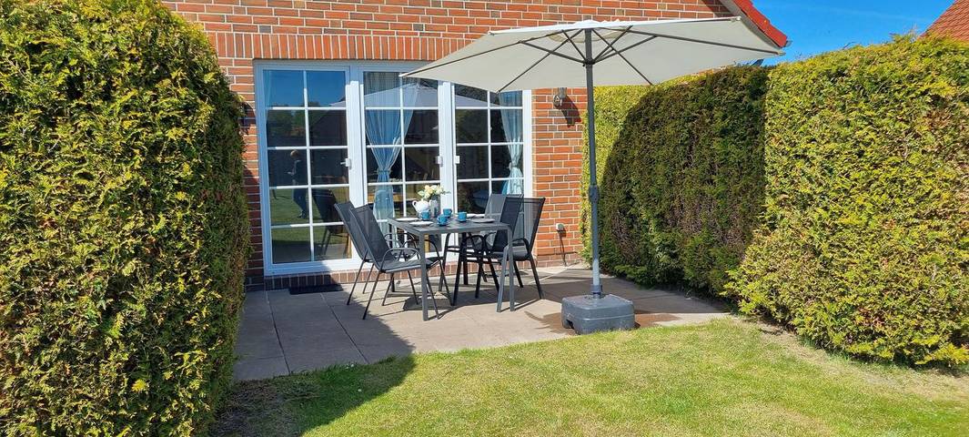 Ferienhaus für 5 Personen, mit Terrasse und Garten in Norden