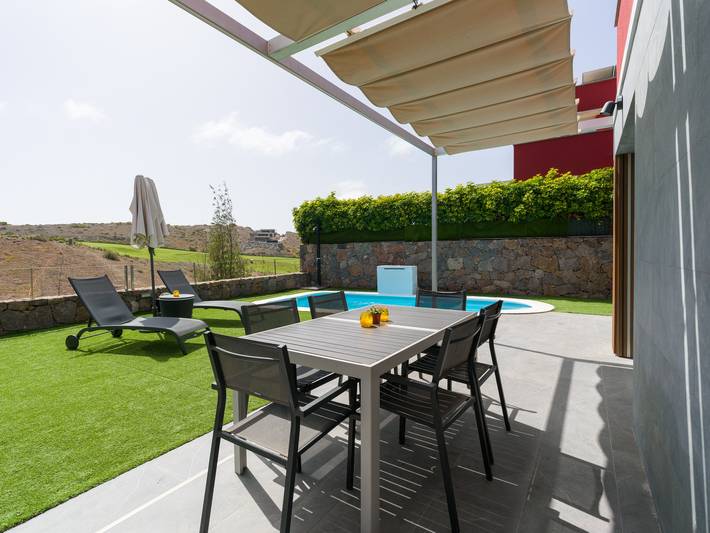 Bali Sky Villa with Private Pool in Salobre, San Bartolomé de Tirajana