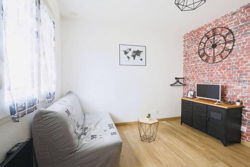 Appartement entier, Studio proche Tours avec wifi in Chambray-lès-Tours, Région de Tours