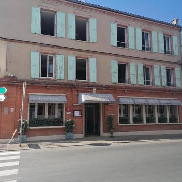 Hôtel pour 3 personnes, avec terrasse, animaux acceptés à Beaumont-de-Lomagne