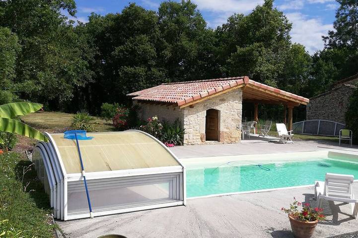 Location de vacances pour 9 personnes, avec Jardin à Villeneuve-sur-Vère