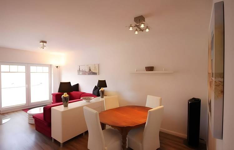 Ferienwohnung für 2 Personen, mit Terrasse und Garten in Börgerende-Rethwisch