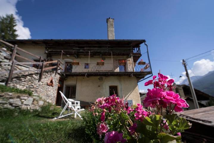 Gîte pour 12 personnes, avec vue et jardin, animaux acceptés à Pragela - 2