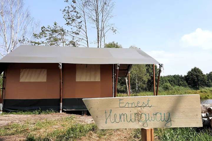 Camping für 4 Personen, mit Garten und Sauna sowie Whirlpool - 1