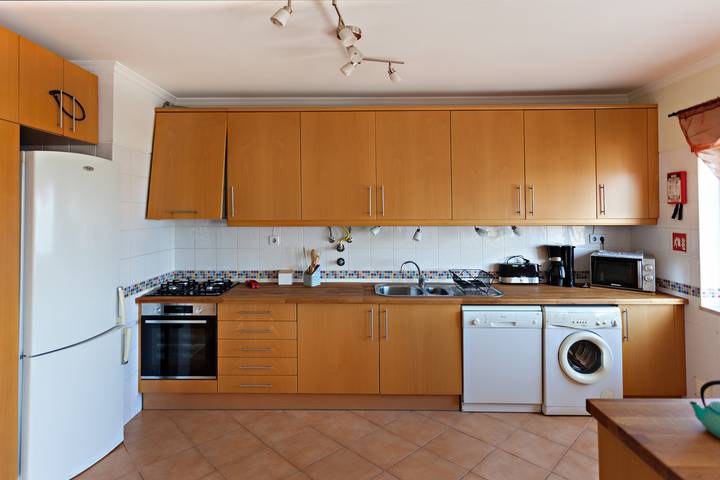 Ferienwohnung für 6 Personen, mit Balkon und Terrasse in Faro - 3