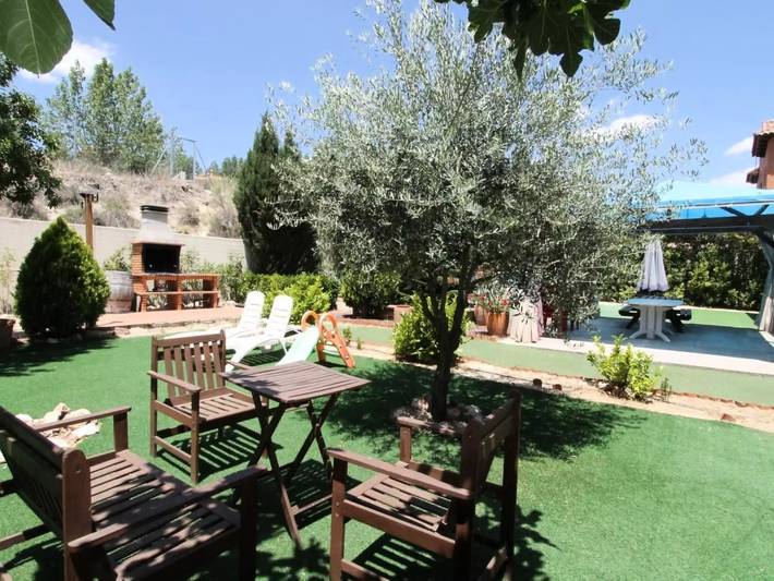 Casa rural para 16 personas, con jardín y piscina en La Sagra - 2