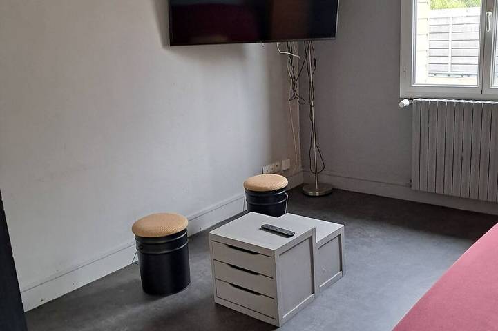 Location de vacances pour 6 personnes, avec terrasse et jardin à Carolles - 2