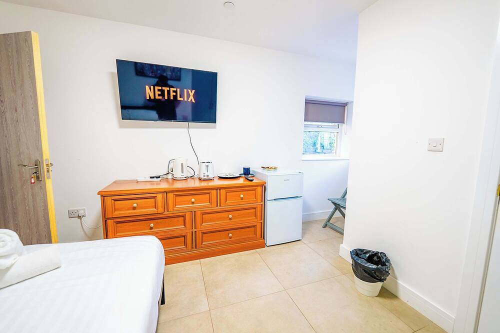 Appartement entier, Ground Level Studio Escape with Fast Wifi in Cardiff, Région de Cardiff
