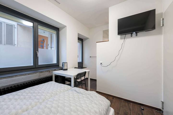 Ferienwohnung für 2 Personen, mit Garten am Vierwaldstättersee