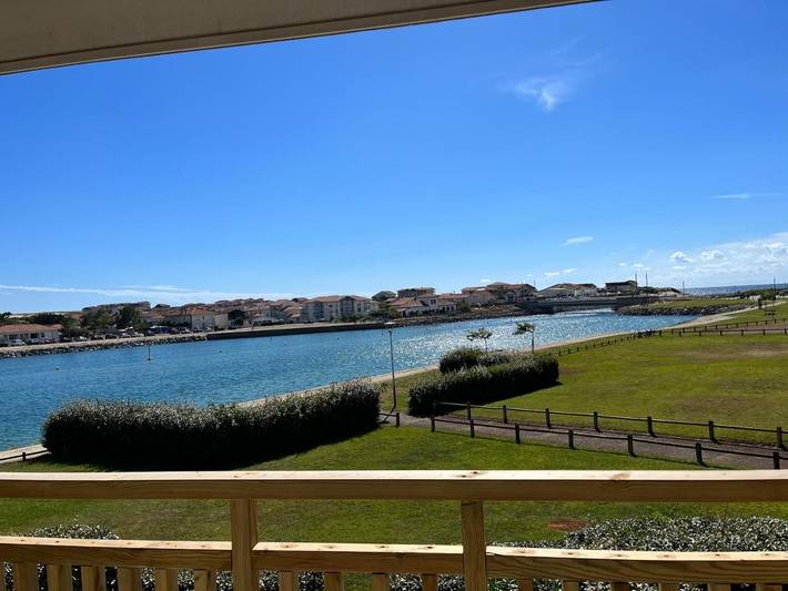 Gîte pour 4 personnes, avec balcon et vue dans Plage du Courant