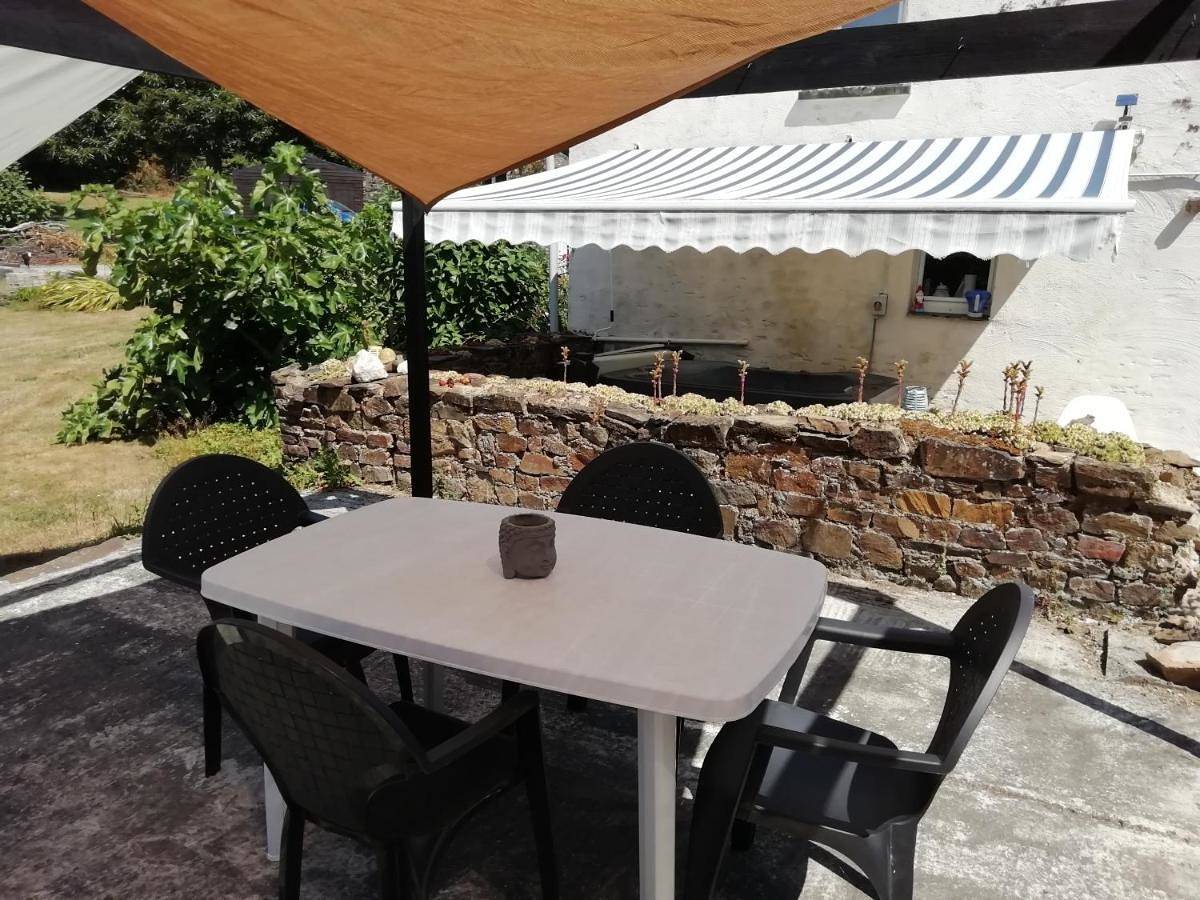 King Room with Garden View in Beauchêne, Tinchebray-Bocage
