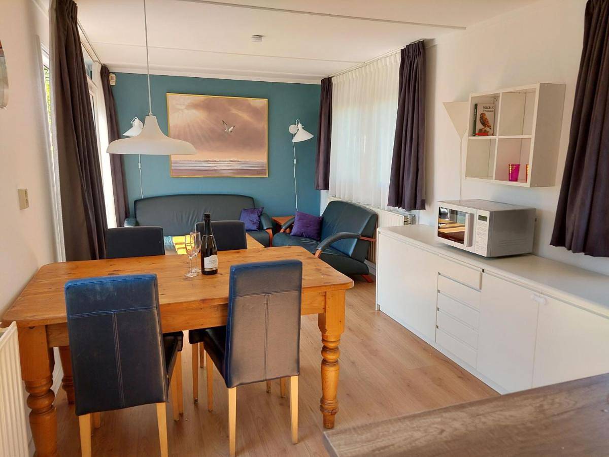 Two-Bedroom Chalet in Ijsselmeer