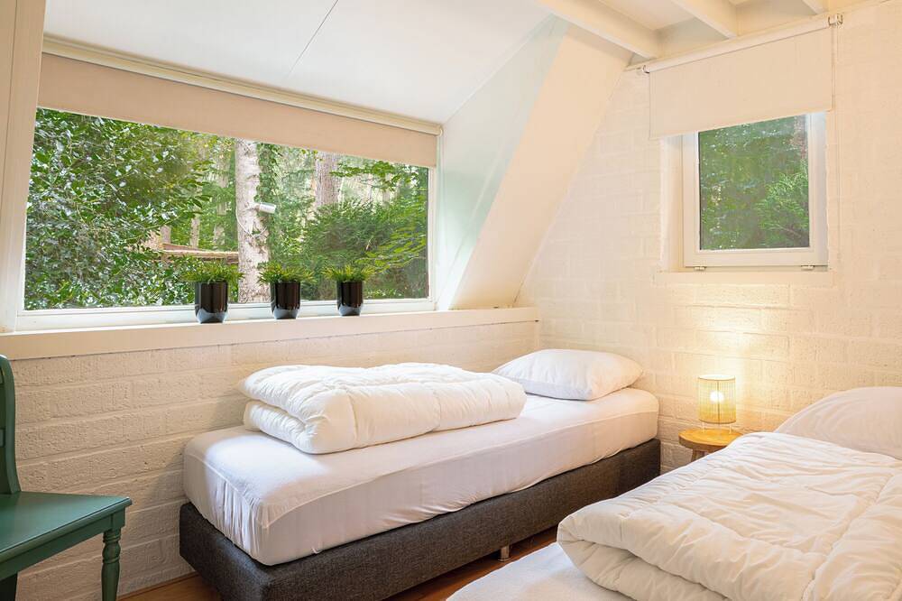 Boshuisje Boris is a cosy 6-person holiday home in Rekem, Lanaken
