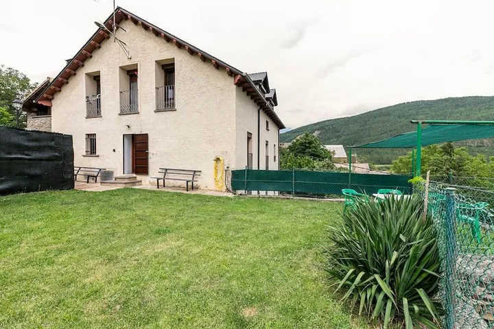 Apartamento de vacaciones para 6 personas, con vistas y jardín - 1
