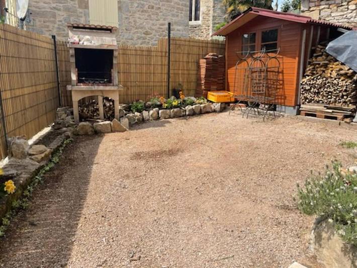 Location de vacances pour 12 personnes, avec jardin et vue, adapté aux familles à Rignac (Lot) - 2