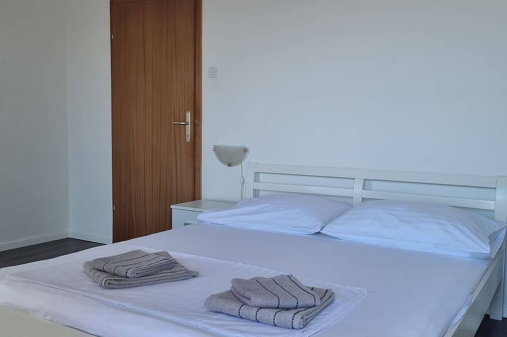 Geheel appartement, Apartment Maya 1 in Marusici, Omiš-Riviera