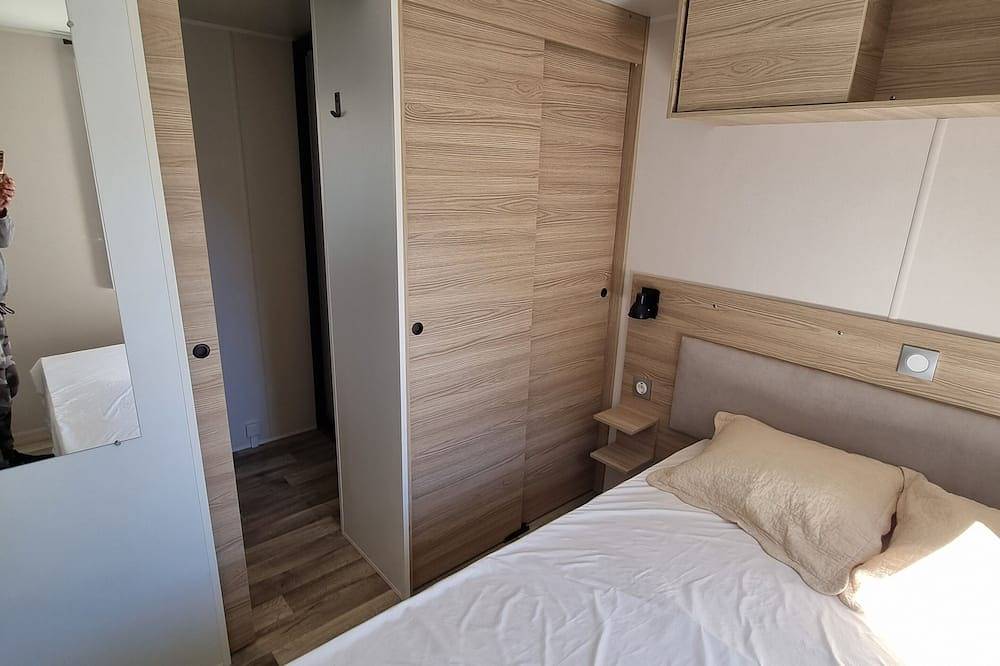 New mobile home (6/8 pers.), All options, Camping Marestang 4 * Location 23 in Canet-en-Roussillon, Côte d'Améthyste