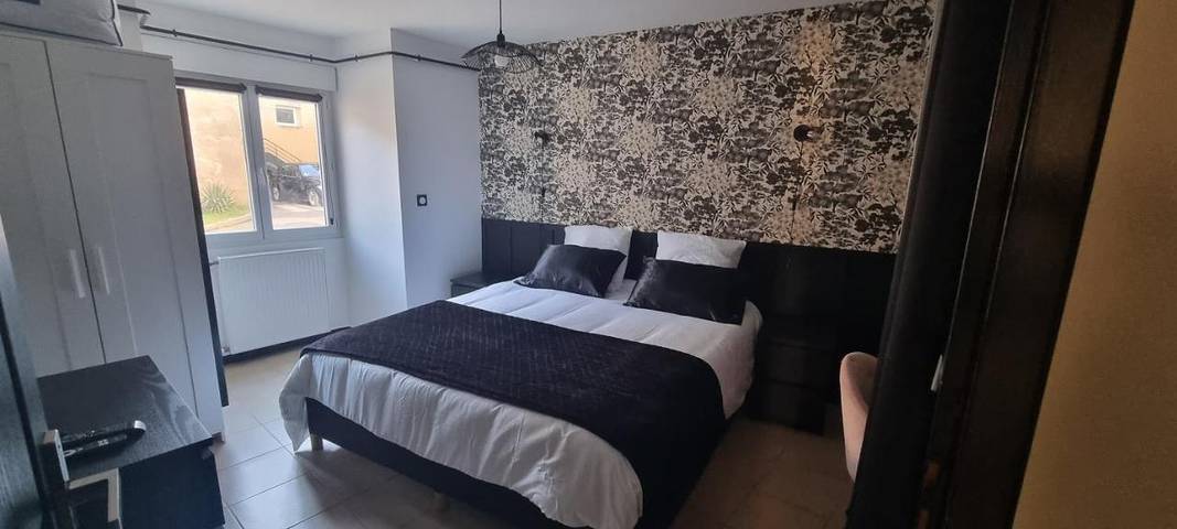 Gîte pour 4 personnes, avec jacuzzi à Charmes-sur-Rhône - 4