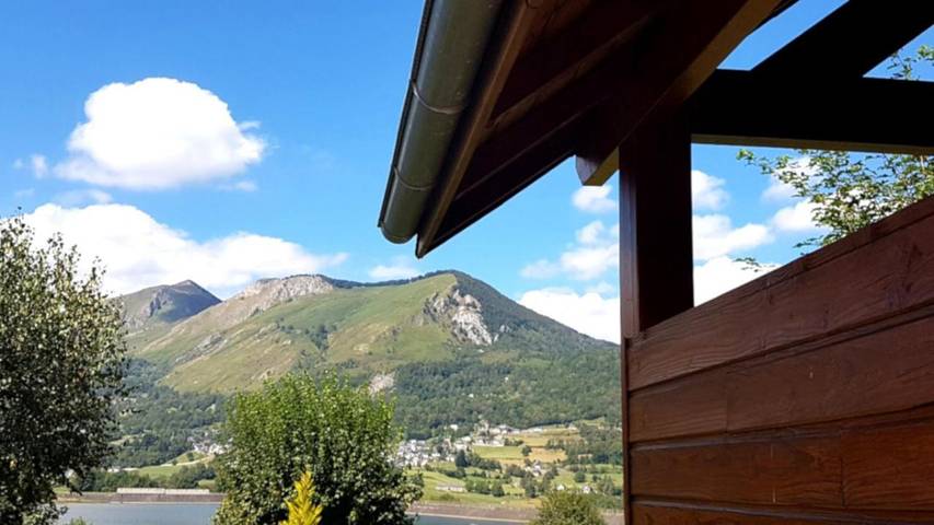 Parc de vacances pour 4 personnes, avec Terrasse et Jardin ainsi que Vue sur le lac et Vue à Argelès-Gazost - 3