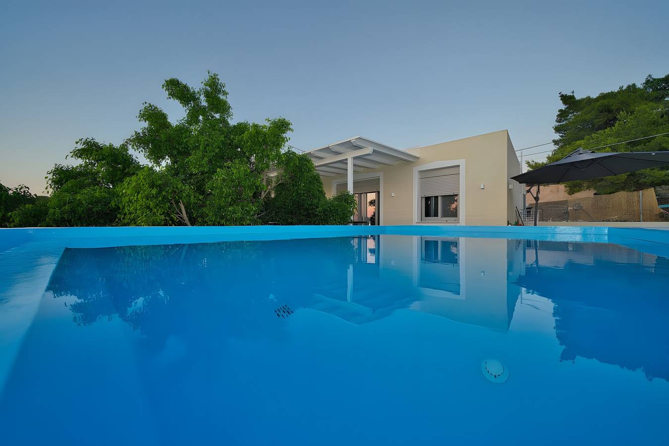 Ganze Wohnung, Apartment 'Heli View' mit Meerblick, Wlan und Klimaanlage in Porto Heli, Argolis