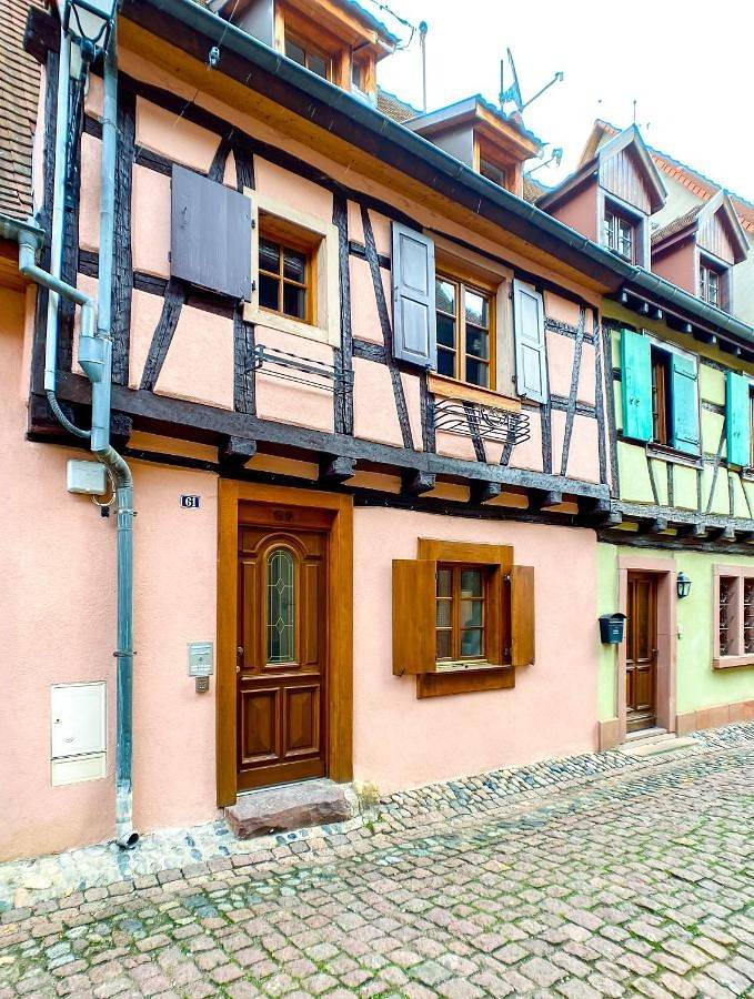 Appartement entier, Guesthouse Les 3 Chateaux in Eguisheim, Parc naturel régional des Ballons des Vosges