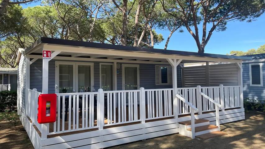 Camping für 5 Personen, mit Pool und Terrasse in der Maremma