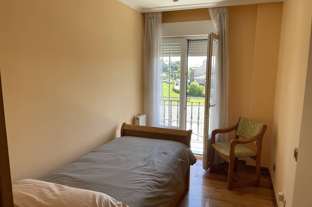 Entire apartment, Ermita San Vicente de la Barquera in San Vicente de la Barquera, Oyambre Natural Park