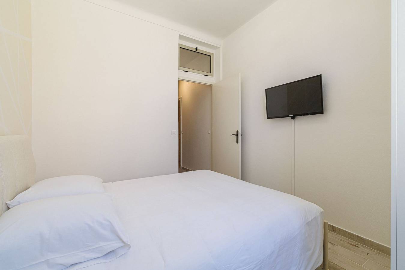 Entire apartment, Modern Cozy Nest 2 Minutes from Monaco in Beausoleil, Nice region